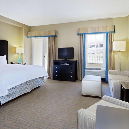Hampton Inn & Suites St. Petersburg/Downtown Екстериор снимка