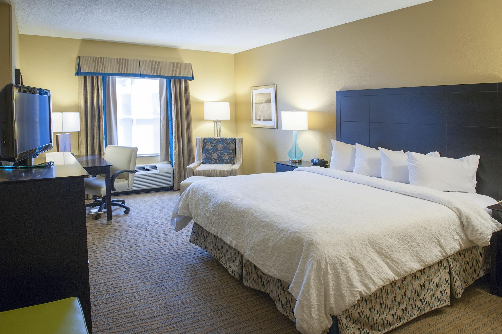 Hampton Inn & Suites St. Petersburg/Downtown Екстериор снимка