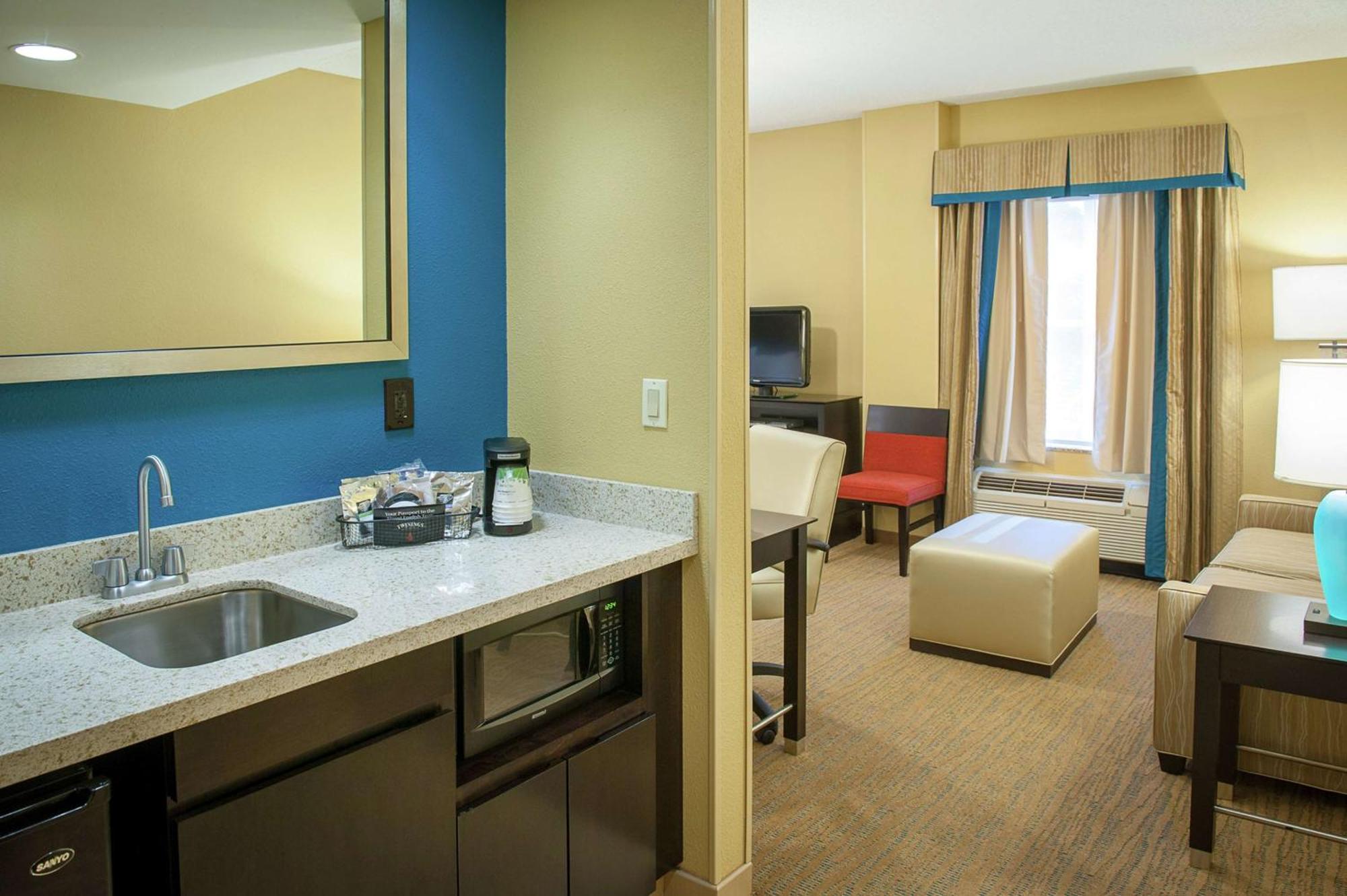 Hampton Inn & Suites St. Petersburg/Downtown Екстериор снимка