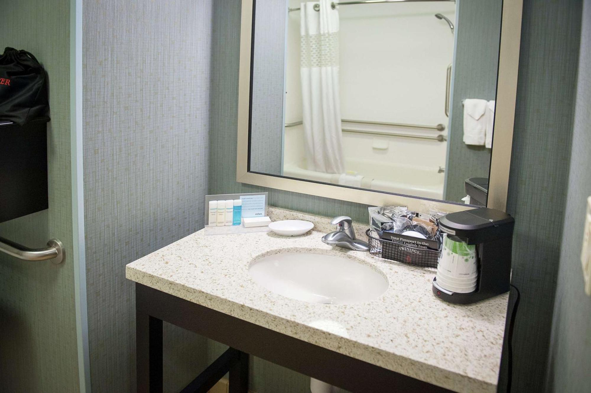 Hampton Inn & Suites St. Petersburg/Downtown Екстериор снимка