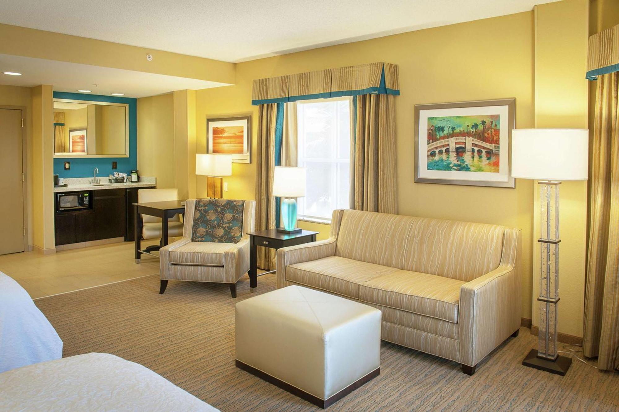 Hampton Inn & Suites St. Petersburg/Downtown Екстериор снимка