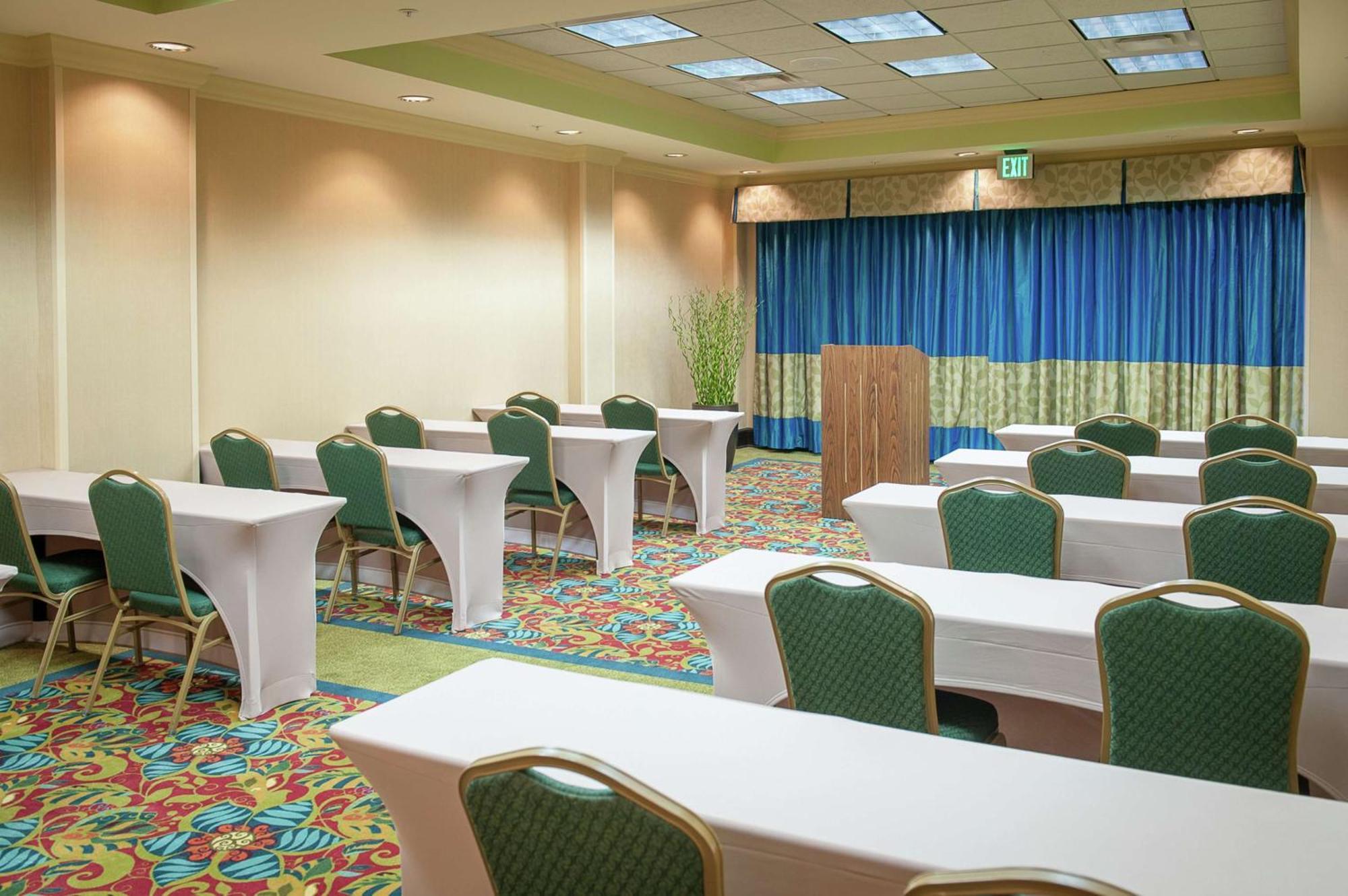 Hampton Inn & Suites St. Petersburg/Downtown Екстериор снимка