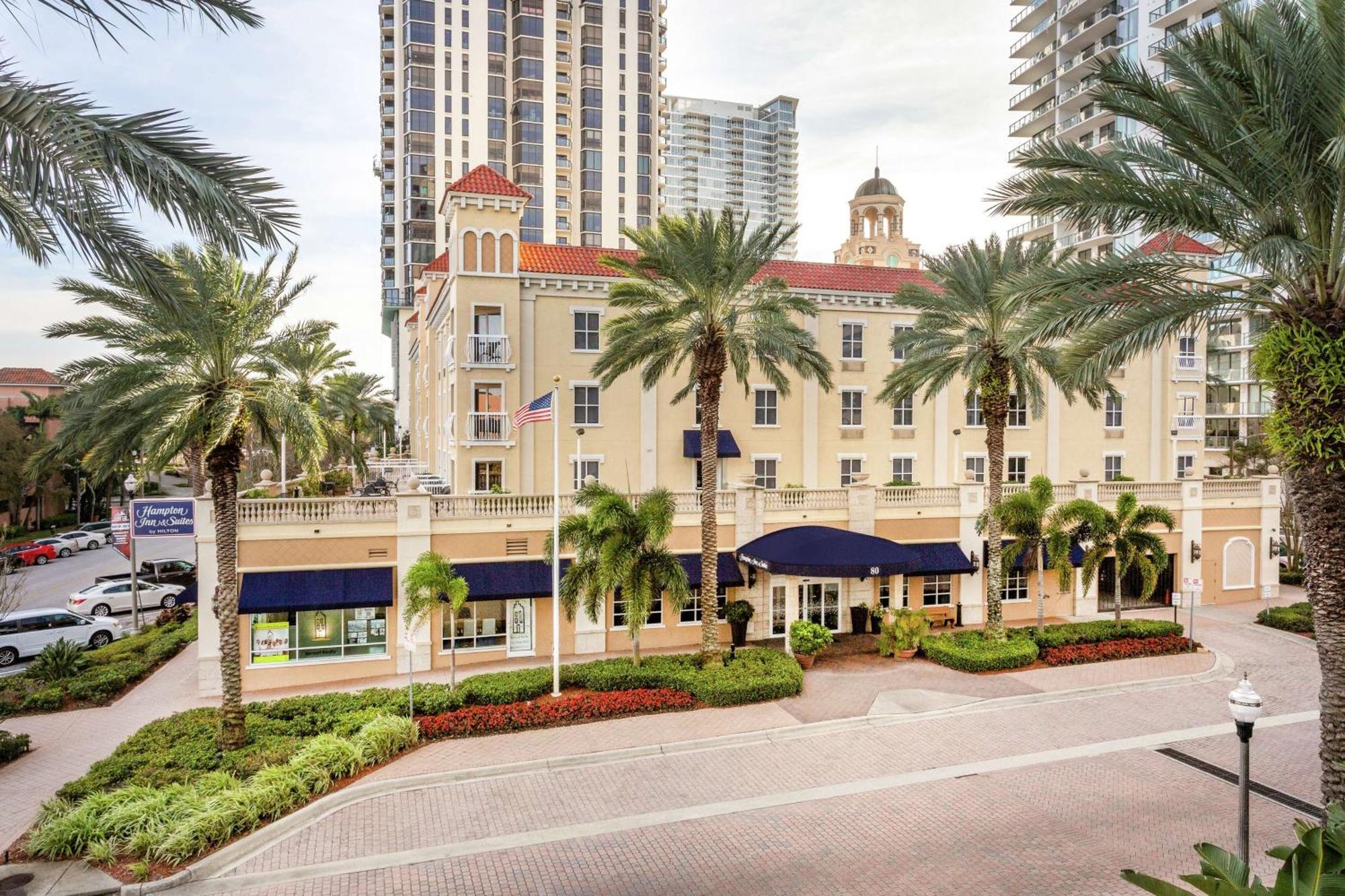 Hampton Inn & Suites St. Petersburg/Downtown Екстериор снимка