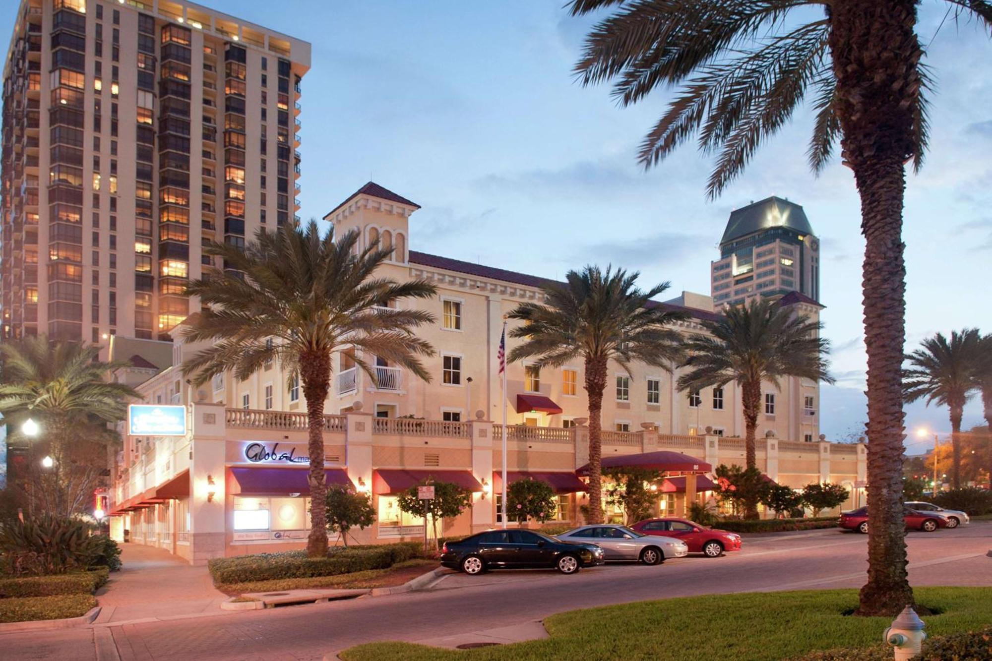 Hampton Inn & Suites St. Petersburg/Downtown Екстериор снимка
