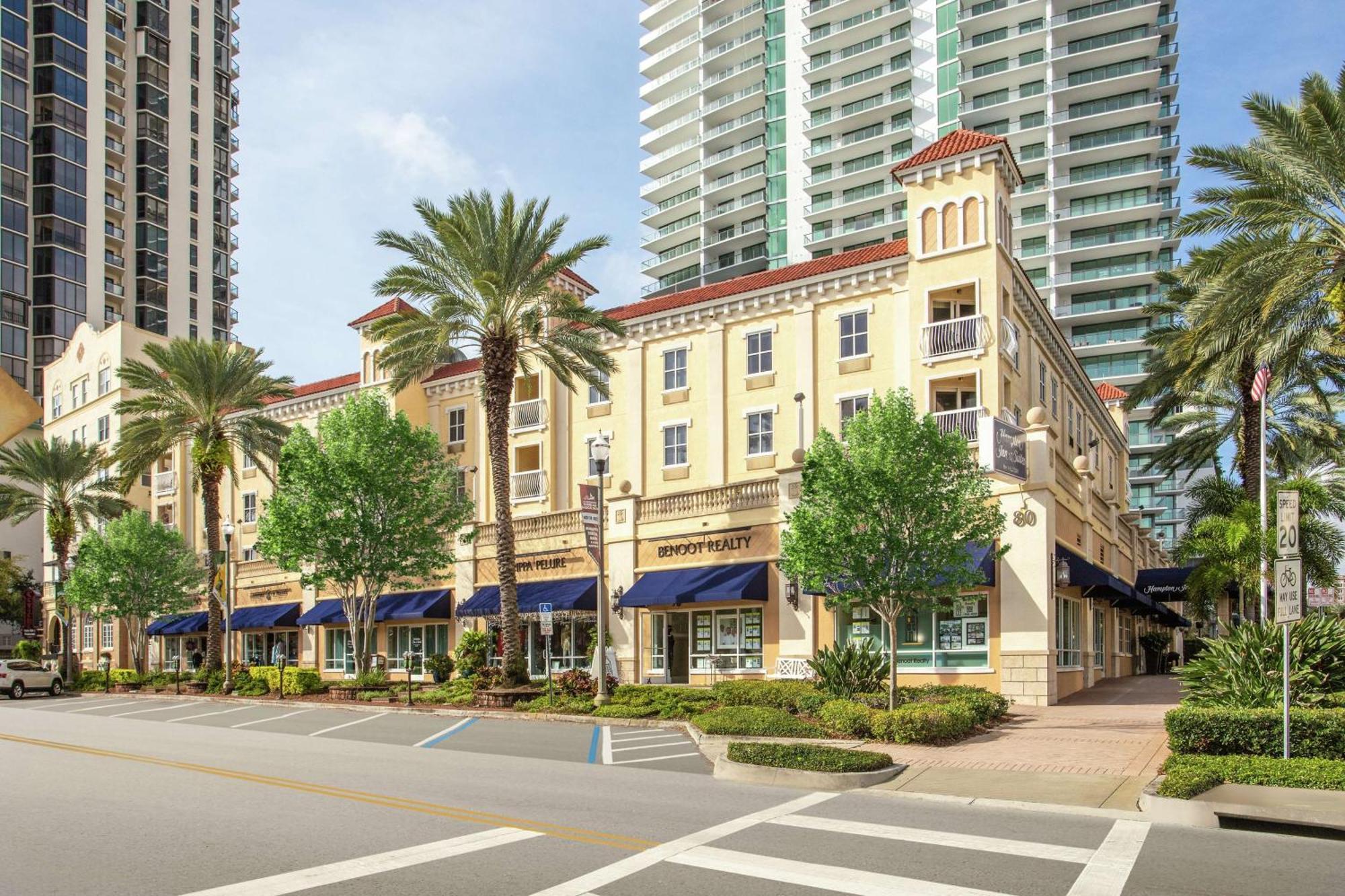 Hampton Inn & Suites St. Petersburg/Downtown Екстериор снимка