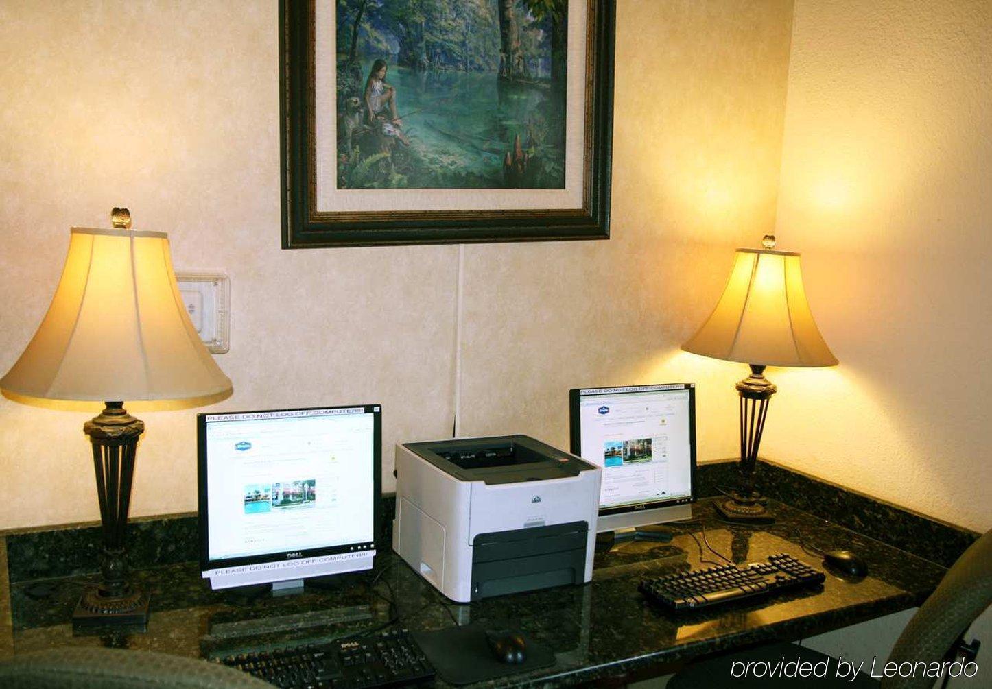 Hampton Inn & Suites St. Petersburg/Downtown Съоръжения снимка