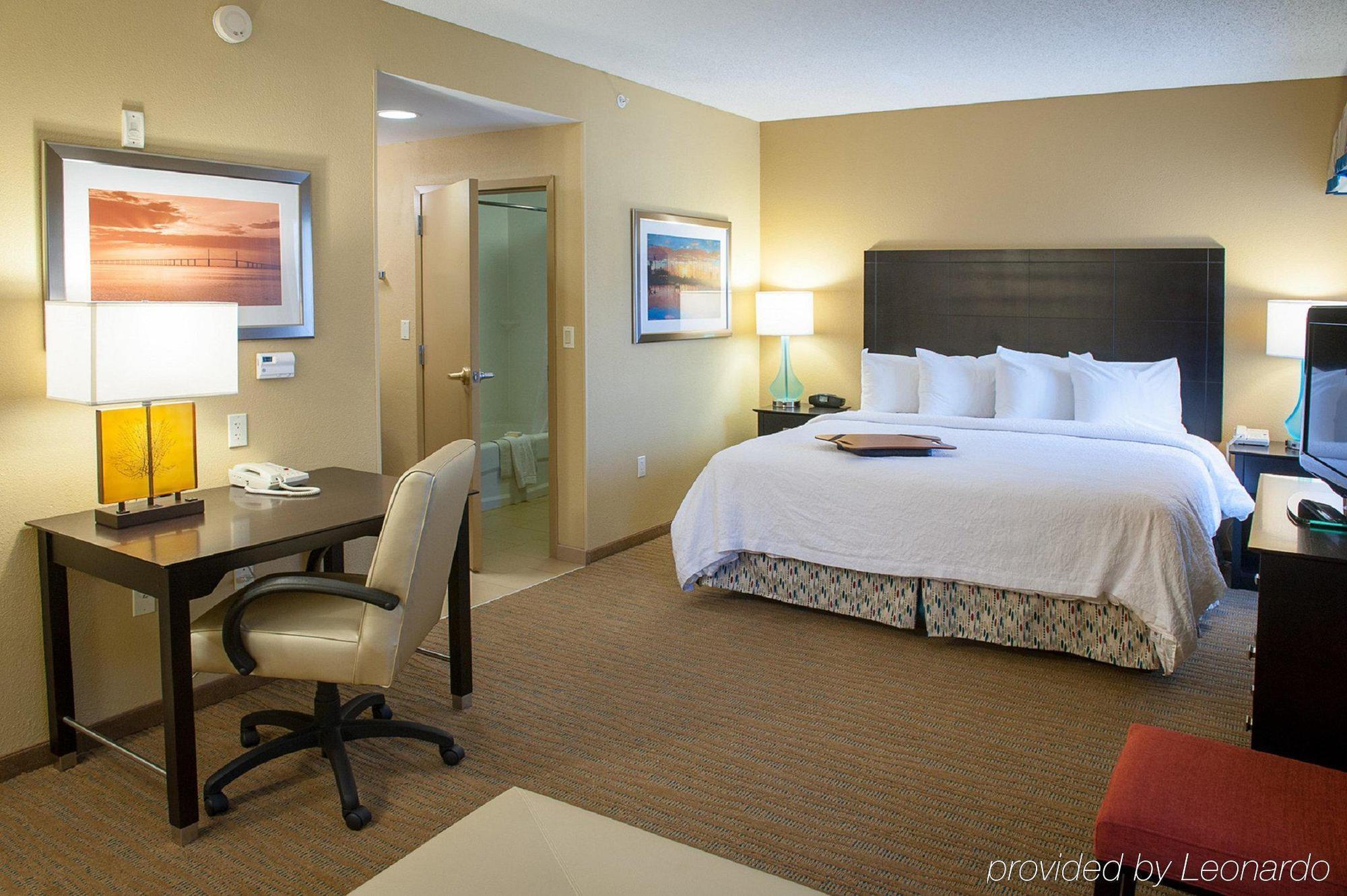 Hampton Inn & Suites St. Petersburg/Downtown Екстериор снимка