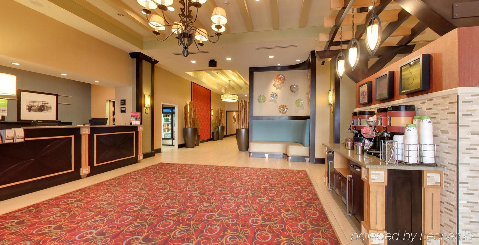 Hampton Inn & Suites St. Petersburg/Downtown Екстериор снимка